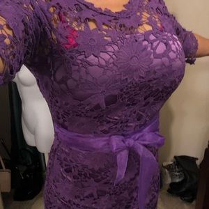 CLOCOLOR LACE OVERLAY DRESS, SIZE L